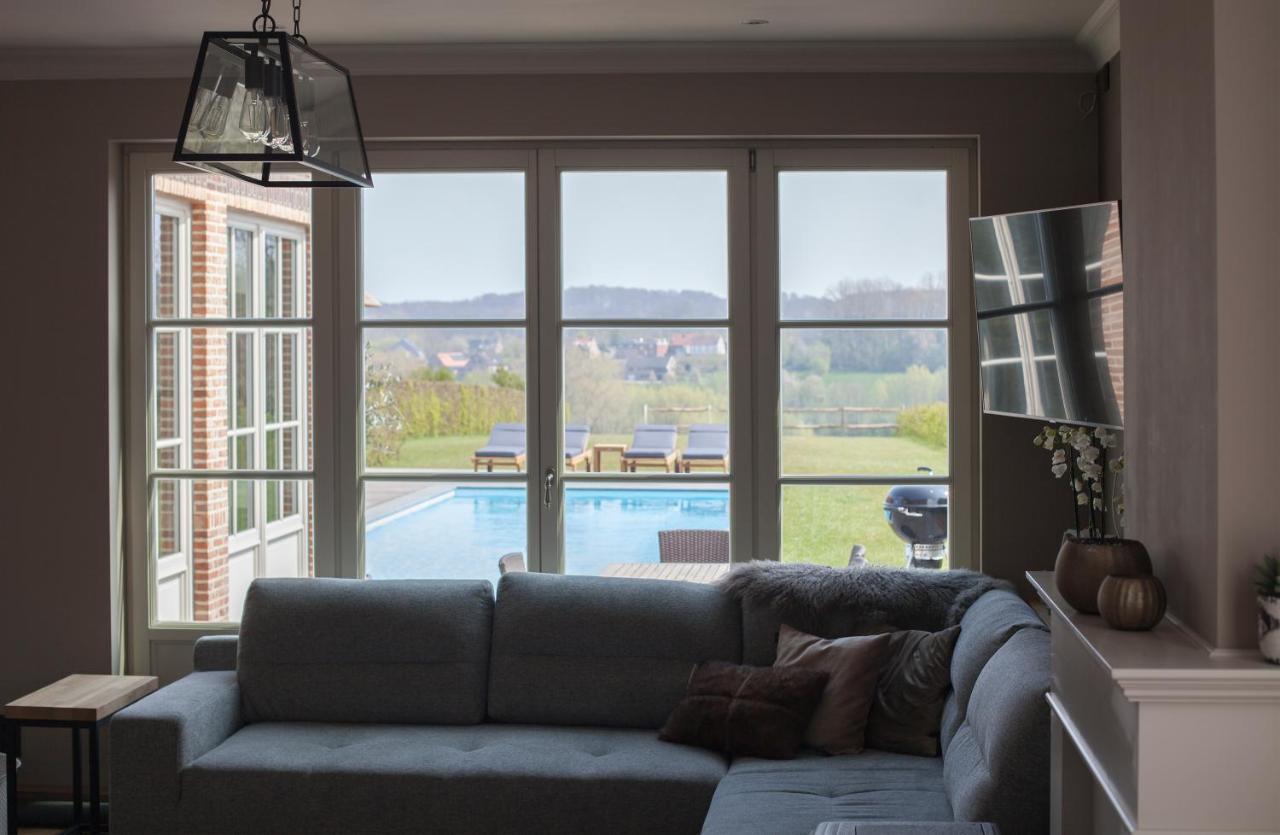 Moderne villa met zwembad en poolhouse Brakel Buitenkant foto